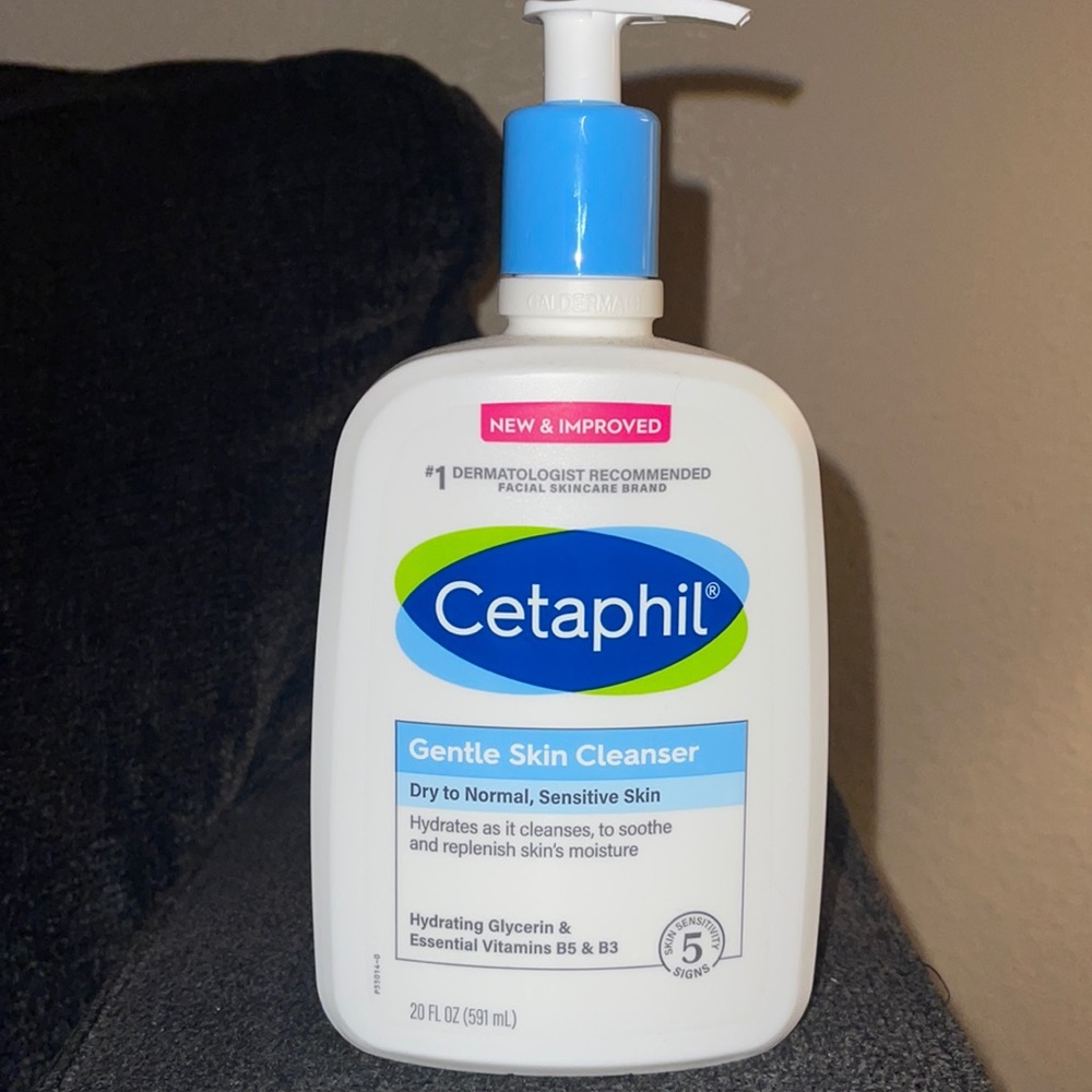 New never been used Cetaphil skin cleanser